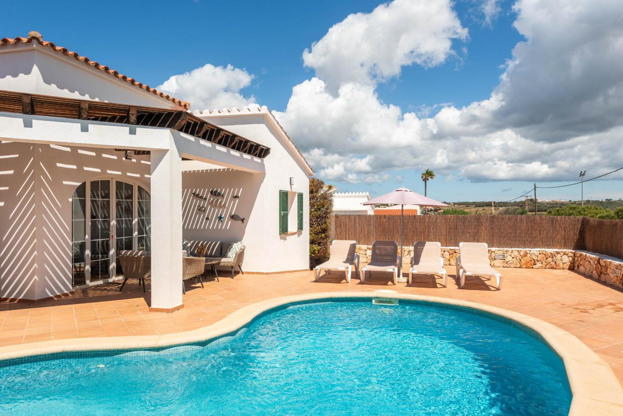 Rouss Villa *